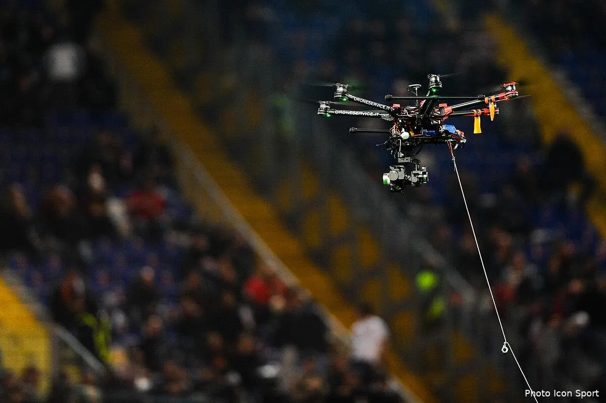 ldc le toit du stade de cardiff ferme en raison des craintes terroristes iconsport ipp 020315 88 03181826