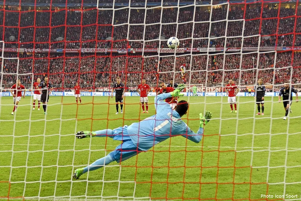 ldc les arbitres europeens ne valent pas mieux balance menes iconsport mis 120417 05 64176506