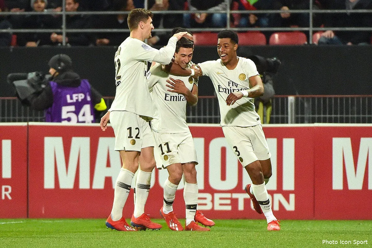 ldc manchester city humilie completement schalke icon poy 120319 11 97247547