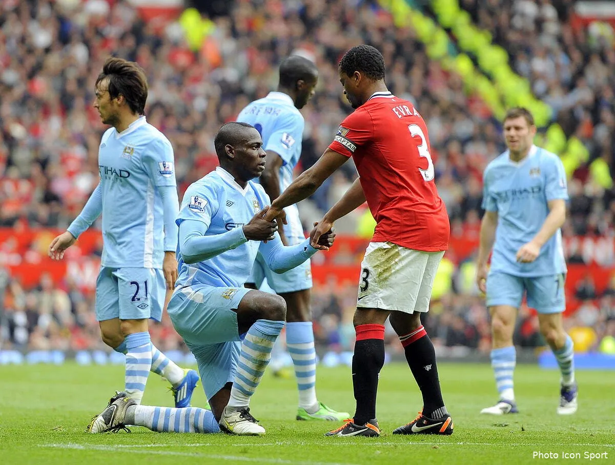 le balotelli show debarque au college pour faire pipi iconsport spi 231011 86 9529799