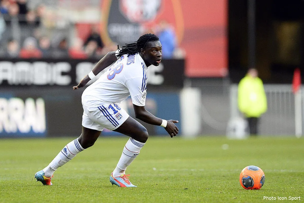 le bel hommage rendu par l ol a gomis iconsport por 020214 21 0986321