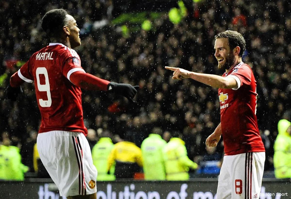 le but parfait de martial pour manchester united iconsport bpi 290116 05 02132459