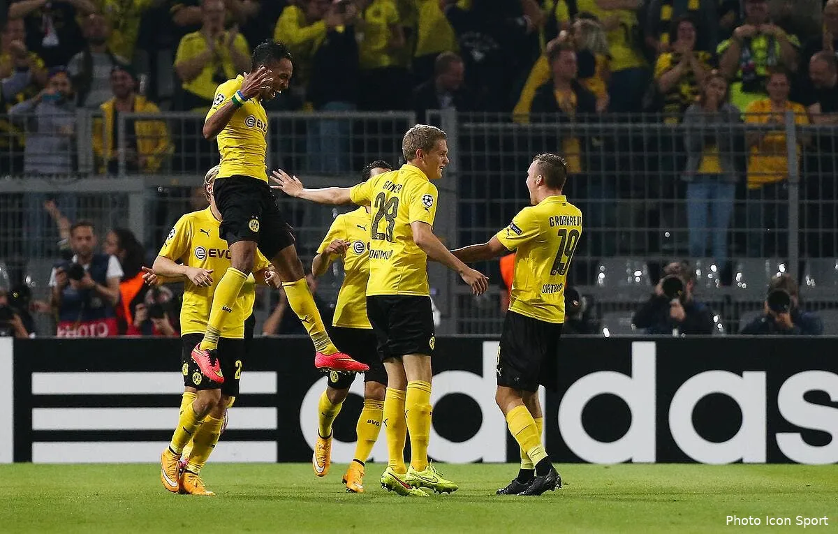 le clin d oeil d aubameyang a l asse aubameyang92267