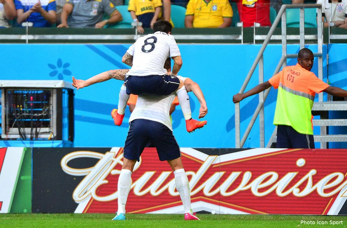 le coeur des bleus c est valbuena souligne larque iconsport win 200614 05 2886251