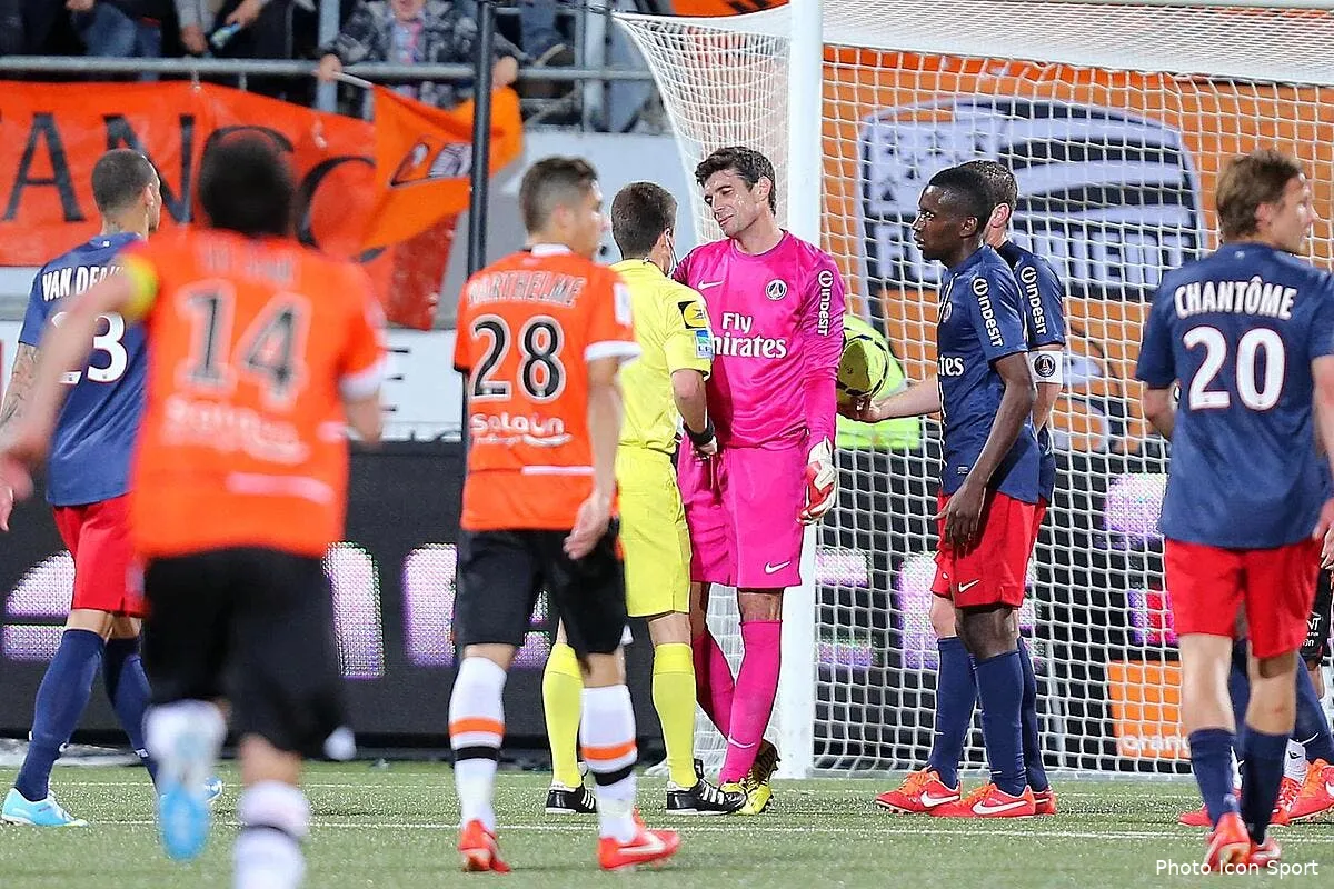 le crom expulse l arbitre a eu peur de passer pour un gentil iconsport vmi 260513 05 1758131