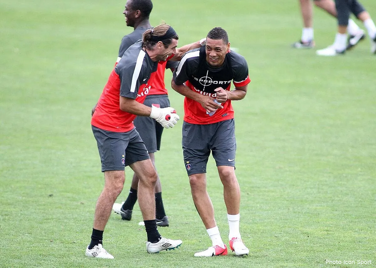 le crom il brille meme dans l ombre au psg iconsport die 120712 09 5246337