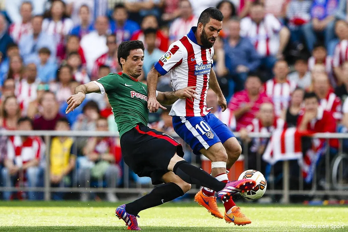 le fc barcelone annonce arda turan iconsport sfp 020515 11 08115181