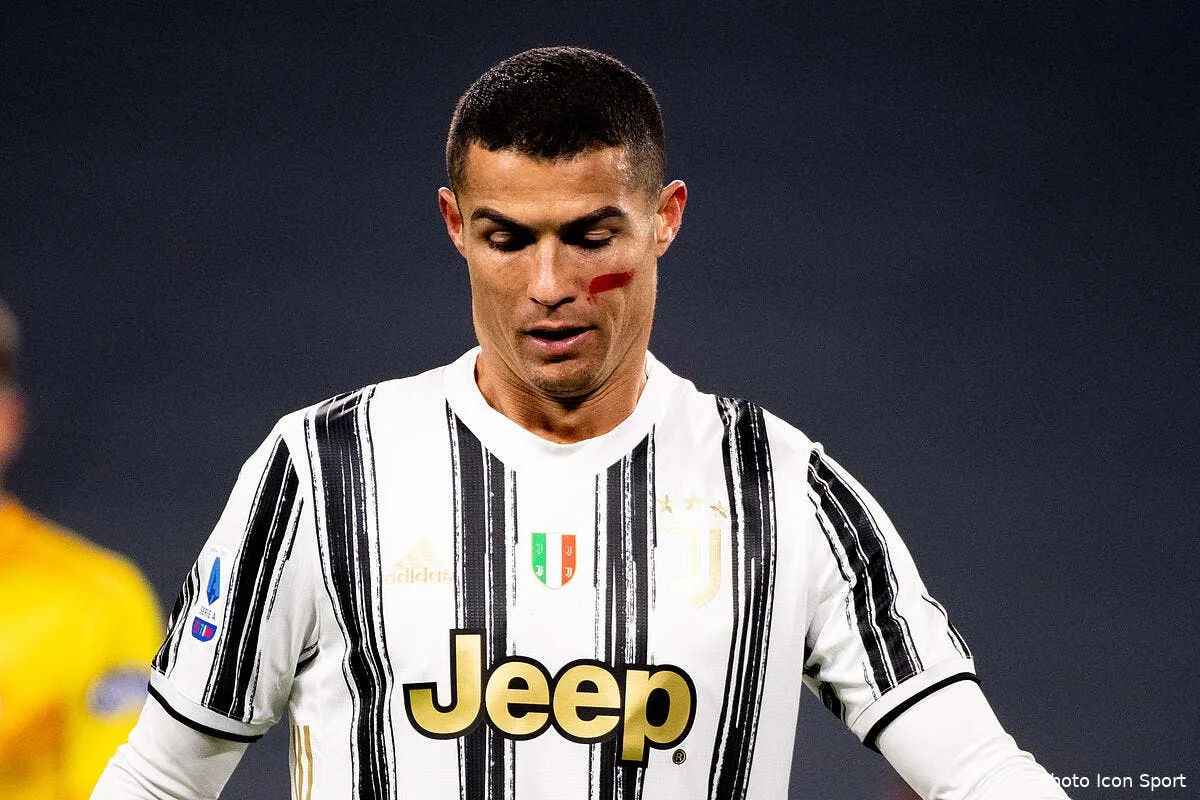 le foot cristiano ronaldo prefere le mma icon lp 12040605 301849