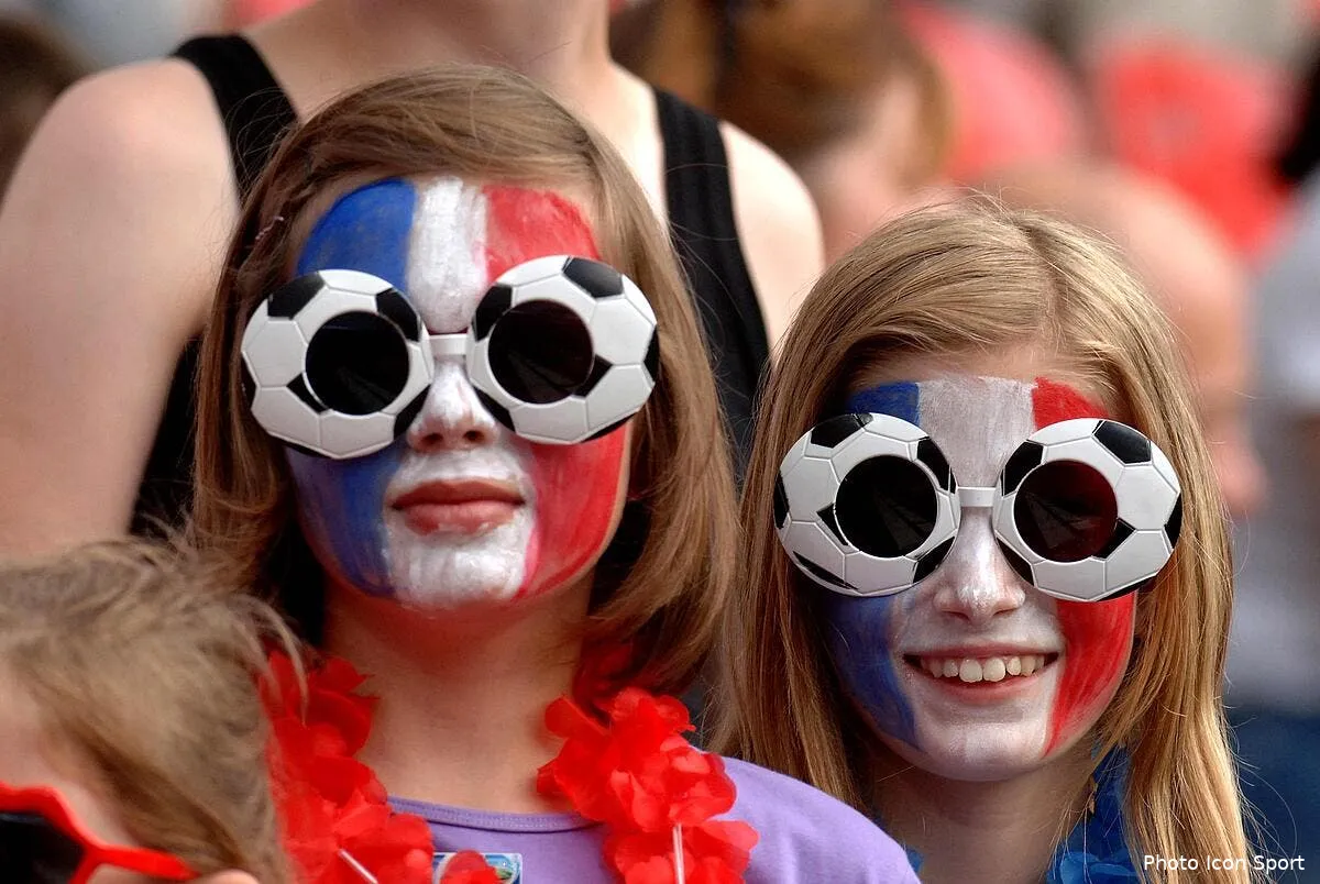le foot francais veut plus de femmes dans les stades iconsport ppg 090711 02 0328585