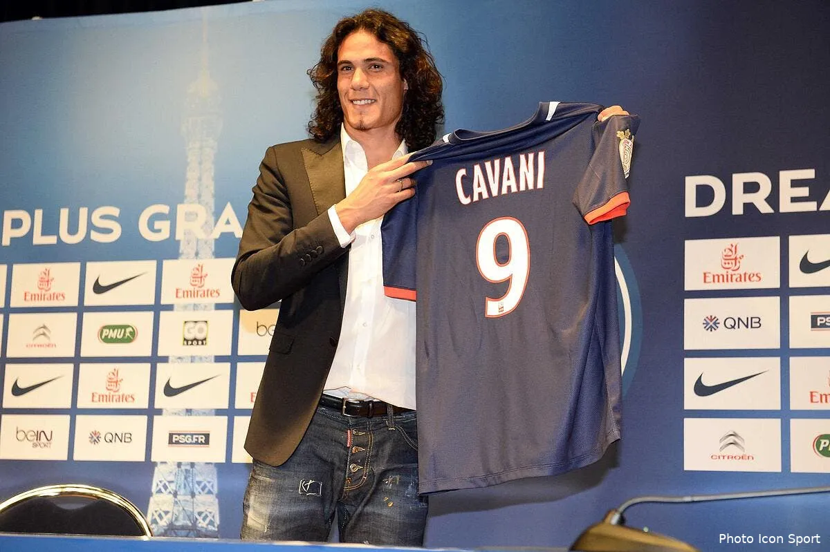 le gabon pourrait retarder les debuts de cavani au psg iconsport por 160713 96 0762275