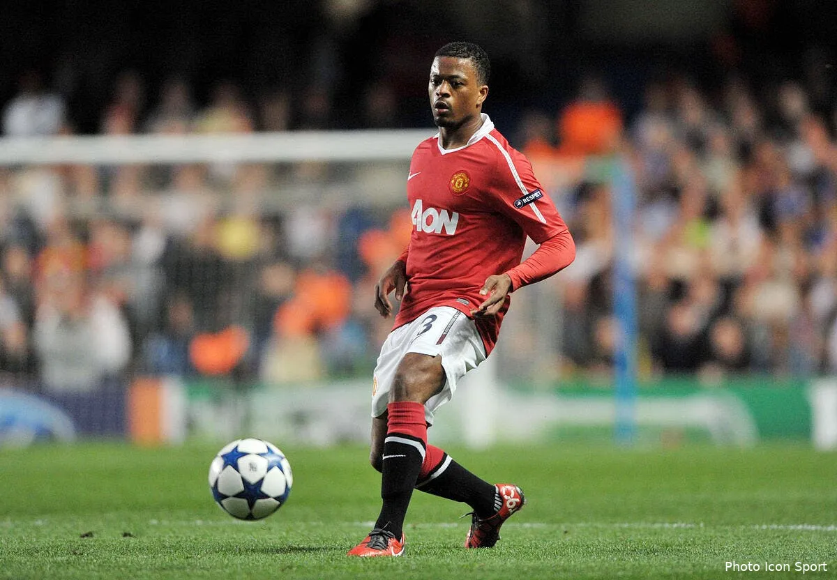 le jour ou le barca aurait pu recruter evra pour 6000 euros iconsport win 060411 101 8519571