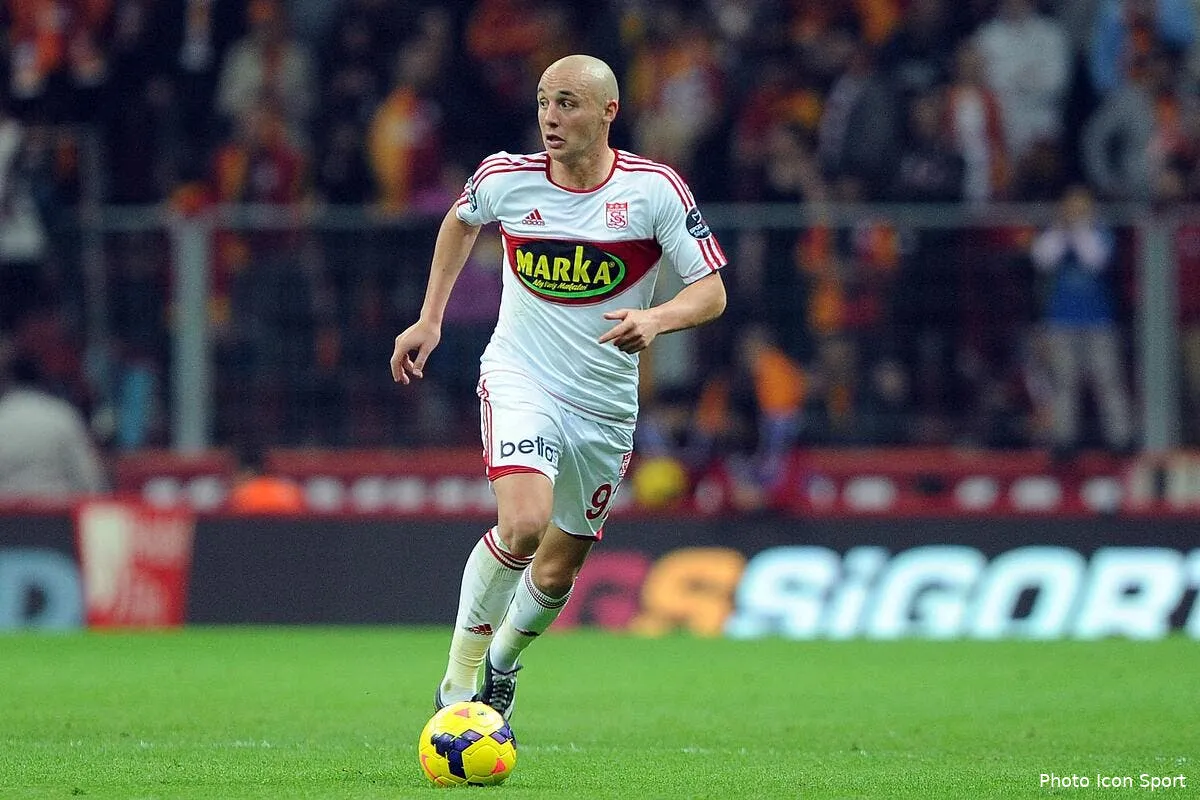 le meilleur buteur de super lig flatte de l interet de l om chahechouhe79451