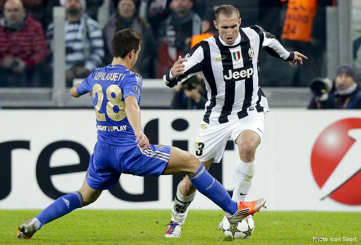 le meilleur defenseur d italie dans le viseur du psg iconsport fot 201112 23 2447665