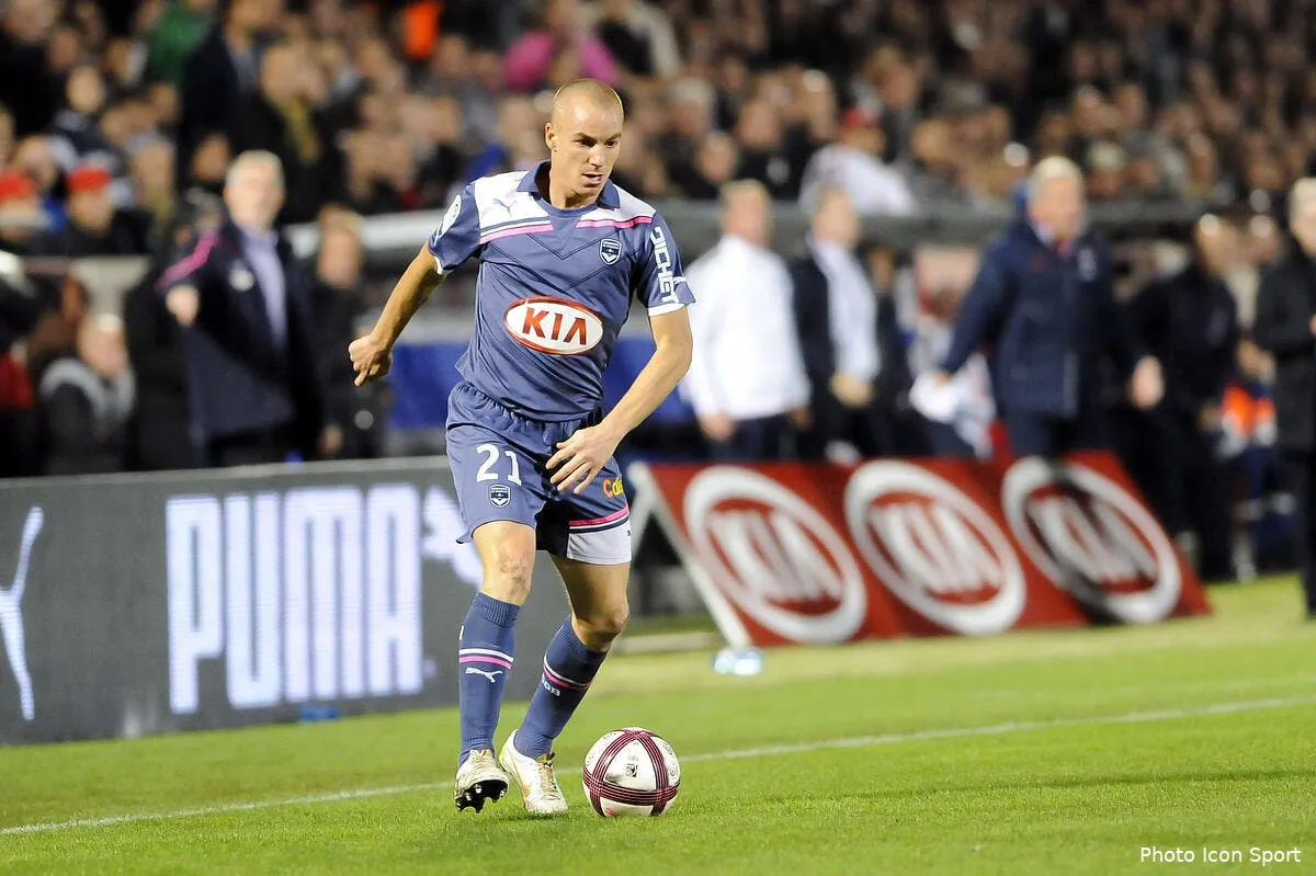 le nouveau systeme tactique de bordeaux chalme n est pas fan iconsport bre 061111 11 2131797