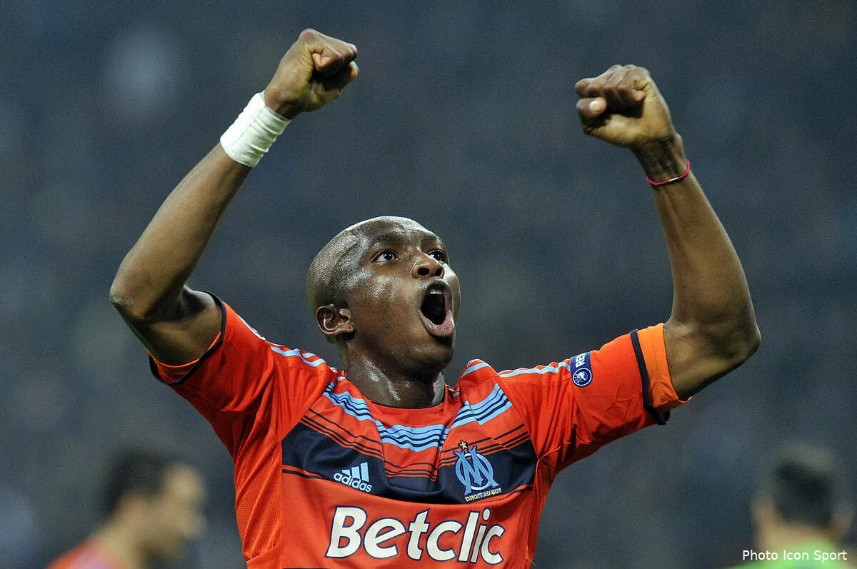 le podium pour l om mbia y croit dur comme fer iconsport ipp 130312 57 5932486