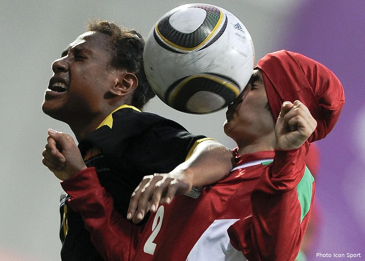 le port du voile et du turban autorise dans le foot iconsport sch 150810 52 0477543