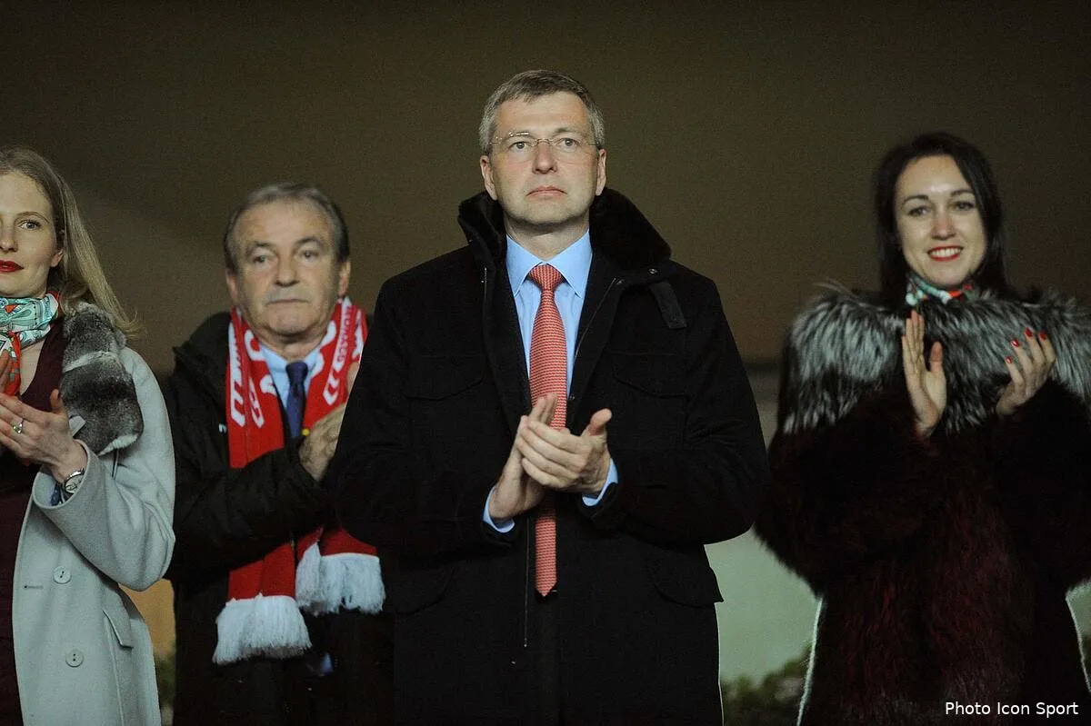 le proprio de l as monaco devra vers 3 2 milliards d euros a son ex femme iconsport t 090214 01 01 1383447