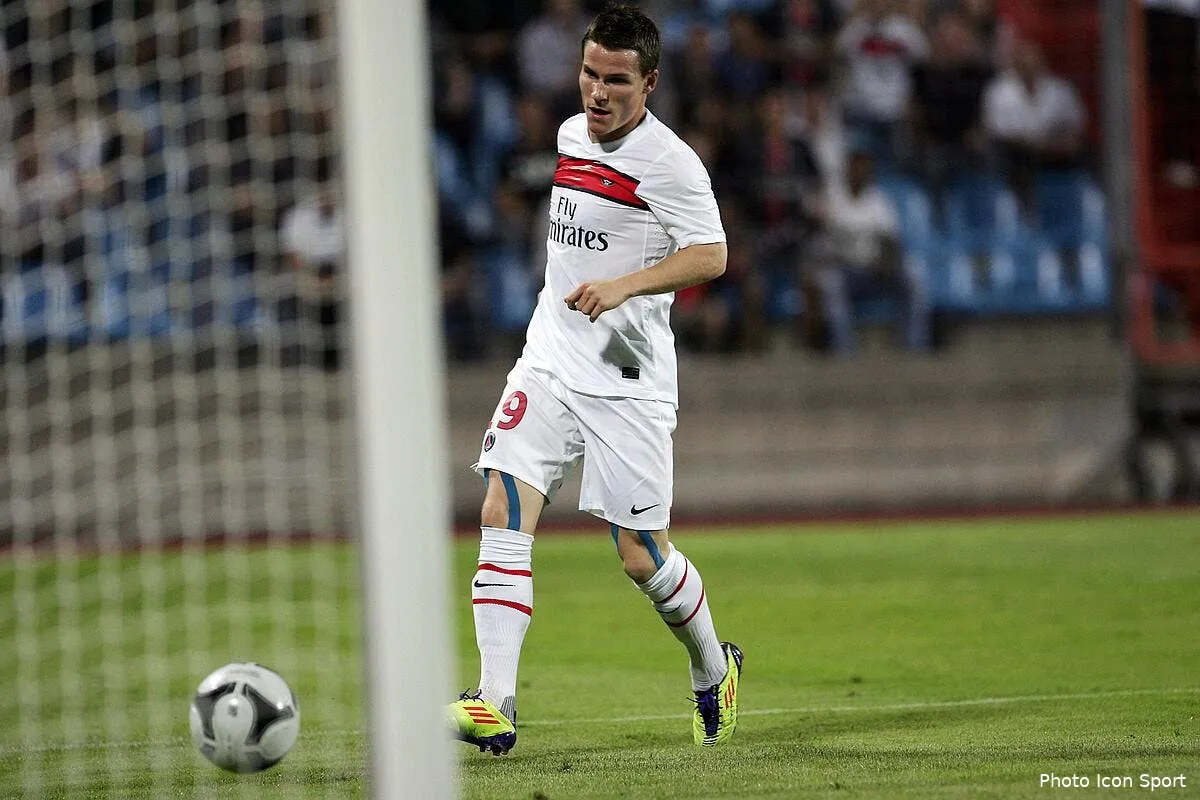 le psg a fait le travail a differdange iconsport mrv 180811 01 0523506