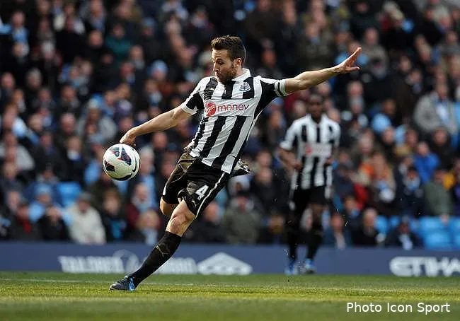 le psg agace serieusement newcastle avec cabaye cabaye le parfait remplacant de chantome aux yeux du psg iconsport pho 300313 77 15 5987761117