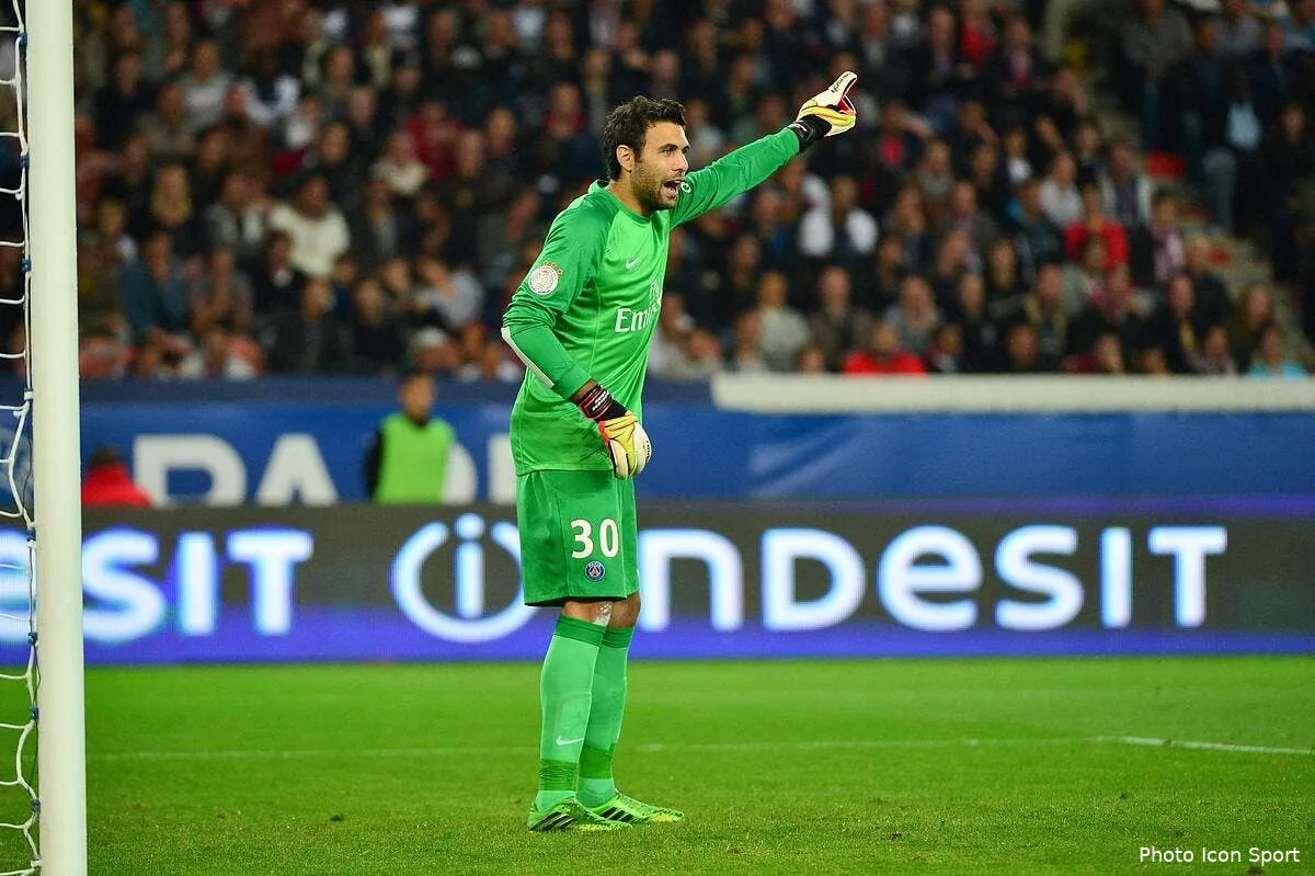 le psg de sirigu a quatre concurrents pour le titre iconsport win 220913 08 5870139