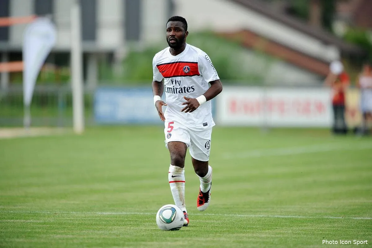 le psg ecrase la roma en amical iconsport jpt 090711 05 3422439