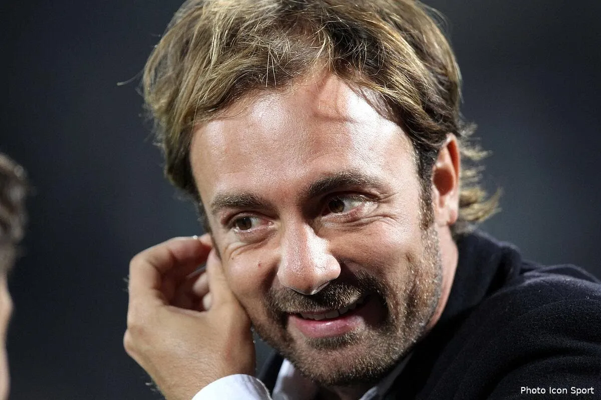 le psg emballe vraiment christophe dugarry iconsport rpr 190910 001 0930668