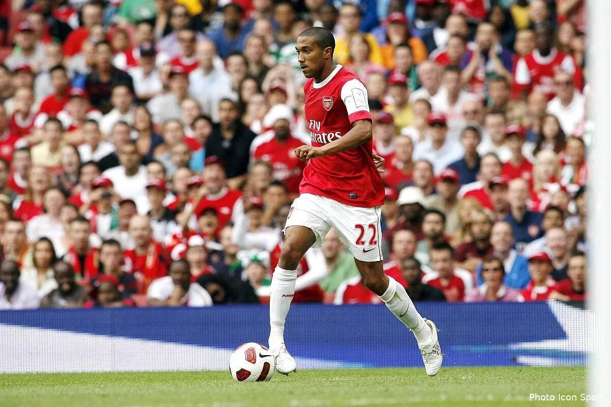 le psg en action pour gael clichy iconsport per 010810 05 1721259