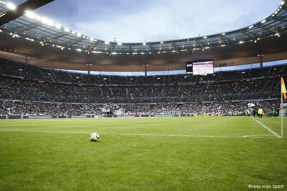 le psg en ligue des champions devant 80 000 spectateurs iconsport noe 010510 99 1332823