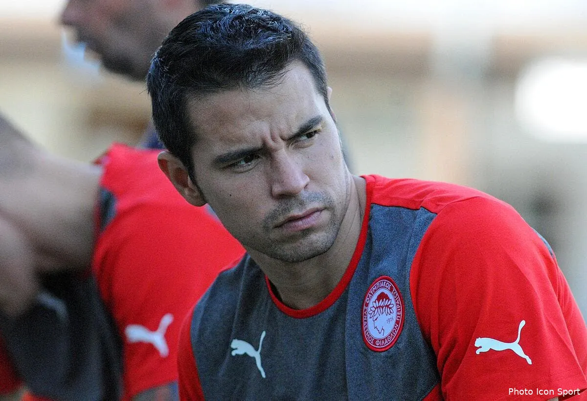 le psg est fort mais cela n effraie pas l olympiakos de saviola iconsport dpa 070813 05 2165611