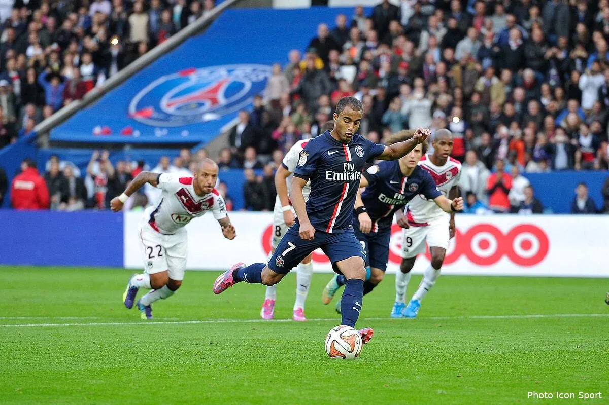 le psg et chapron font le show lucas moura 1195257