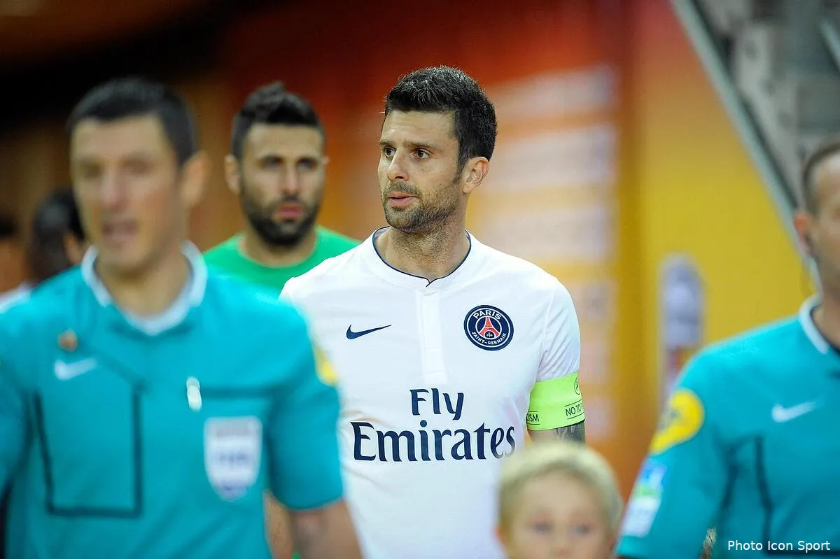 le psg eteint le debut d incendie avec thiago motta iconsport fer 171014 06 172100459