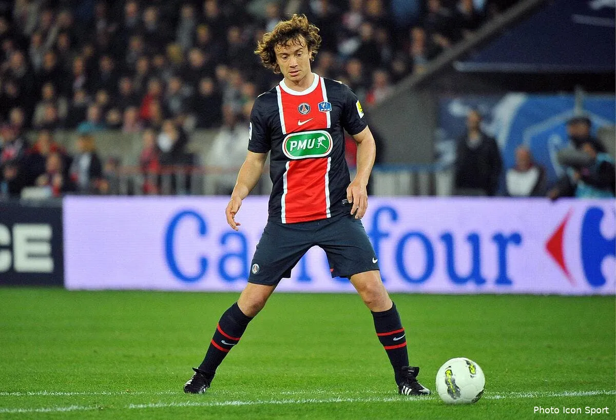 le psg exclut diego lugano de la liste pour la ligue des champions iconsport win 210312 91 3539430