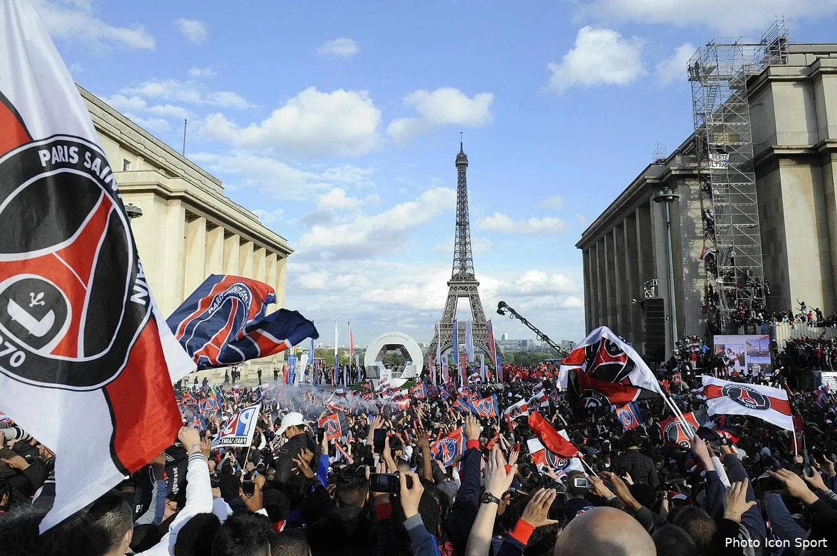 le psg insiste pour feter ses titres dans les rues de paris iconsport noe 130513 66 70112303