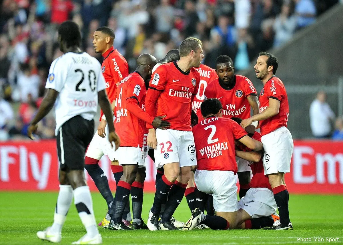 le psg met la pression sur lyon iconsport noe300411 01 0618773