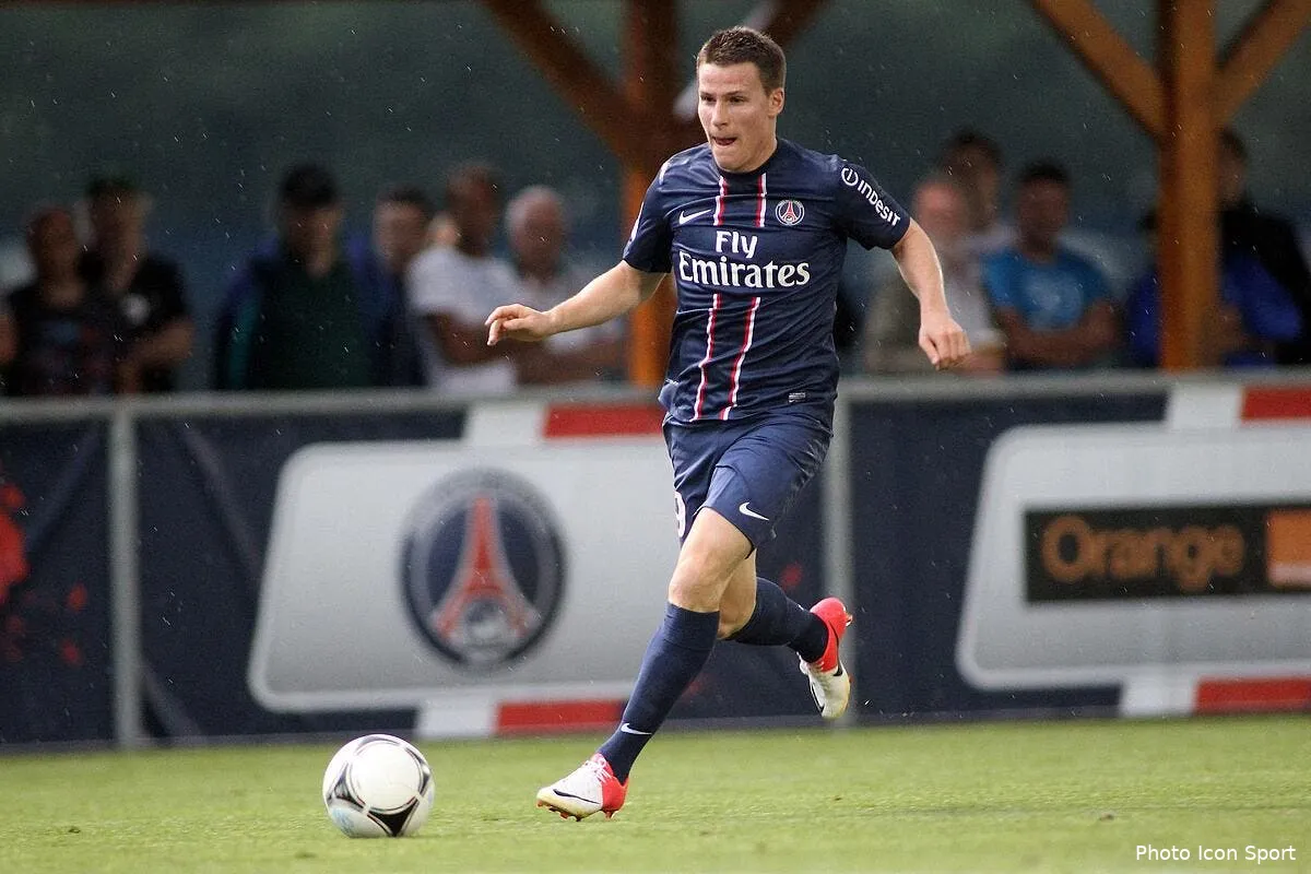 le psg n est pas presse mais discute d un depart de gameiro iconsport die 110712 99 0837577