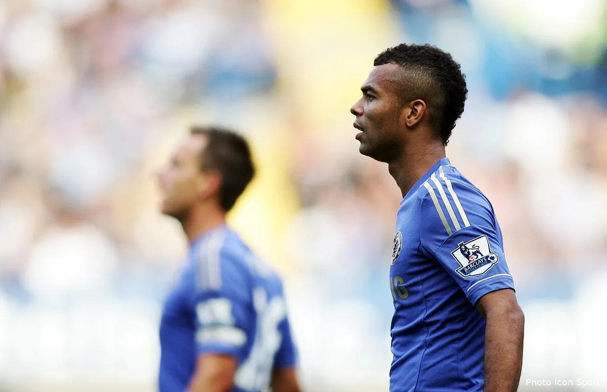 le psg ne s interesse pas a ashley cole pour l instant iconsport cam 061012 05 1641051