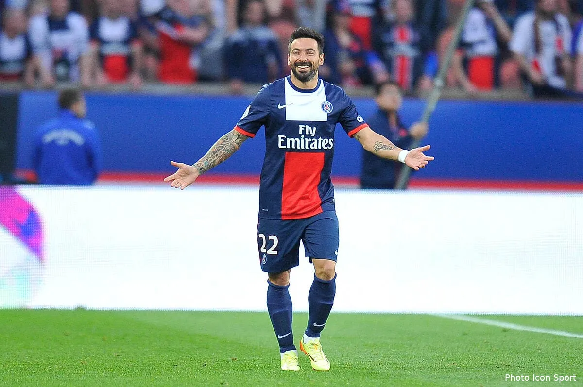 le psg ne veut pas sacrifier lavezzi bien au contraire lavezzi 489509