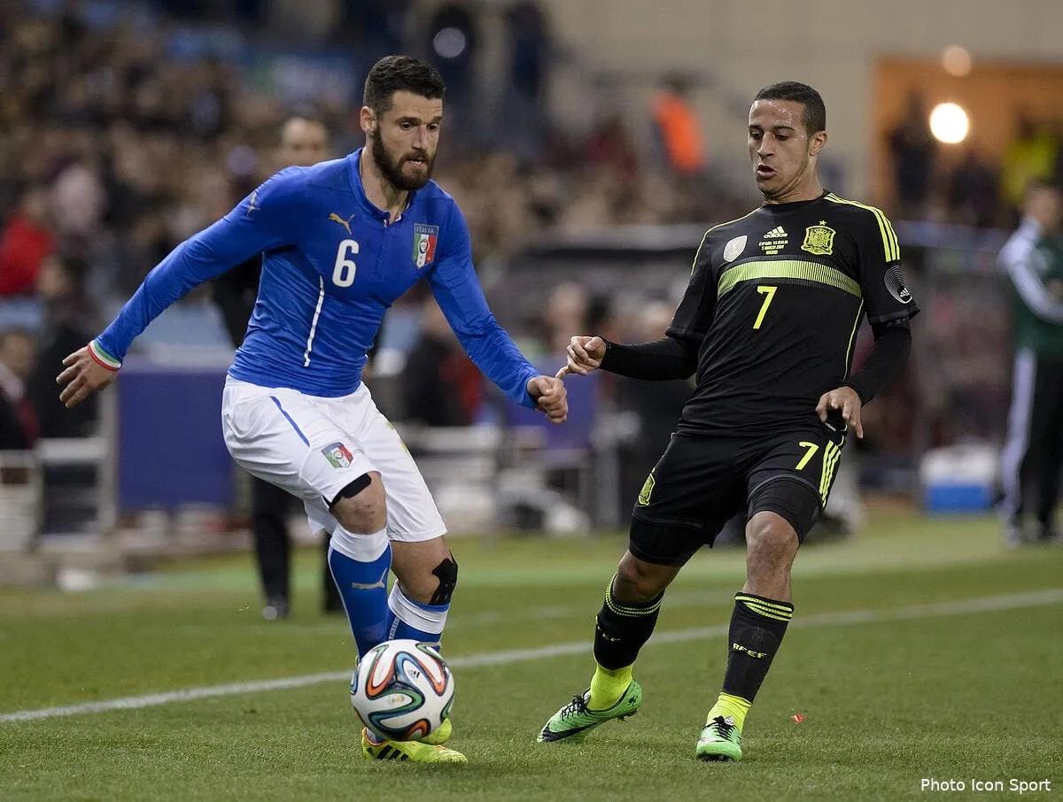 le psg negocie actuellement a paris avec l agent de candreva iconsport ph3 050314 07 0484887