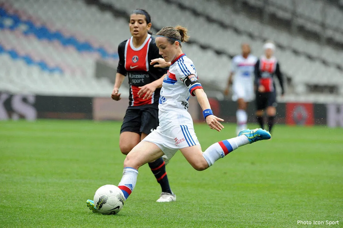 le psg pourrait vider l ol de ses stars feminines iconsport thp 200512 01 0635535