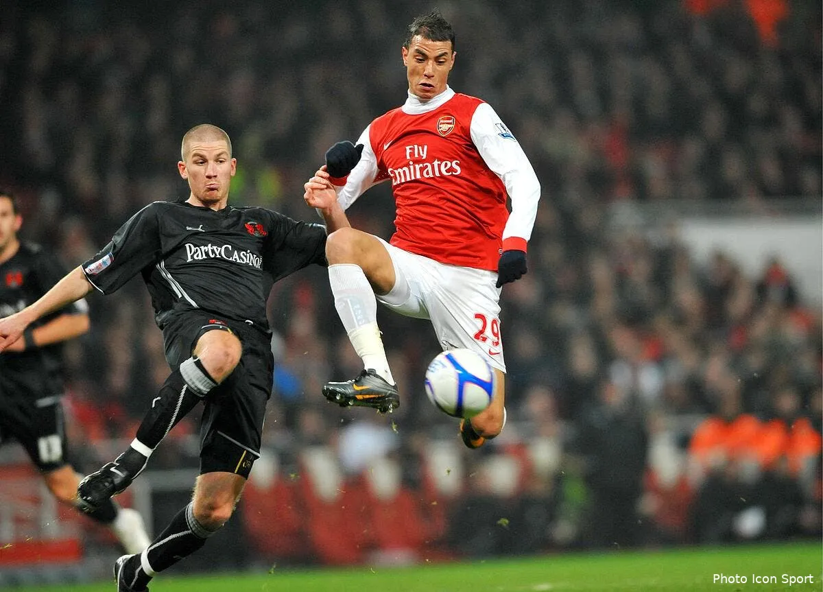 le psg pret a offrir 11 6me pour chamakh au mercato iconsport win 020311 05 3627793