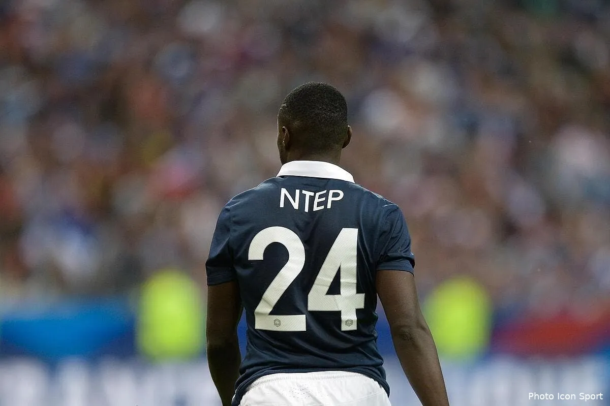 le psg propose 16 me ntep lui tourne le dos iconsport fer 070615 08 69113549