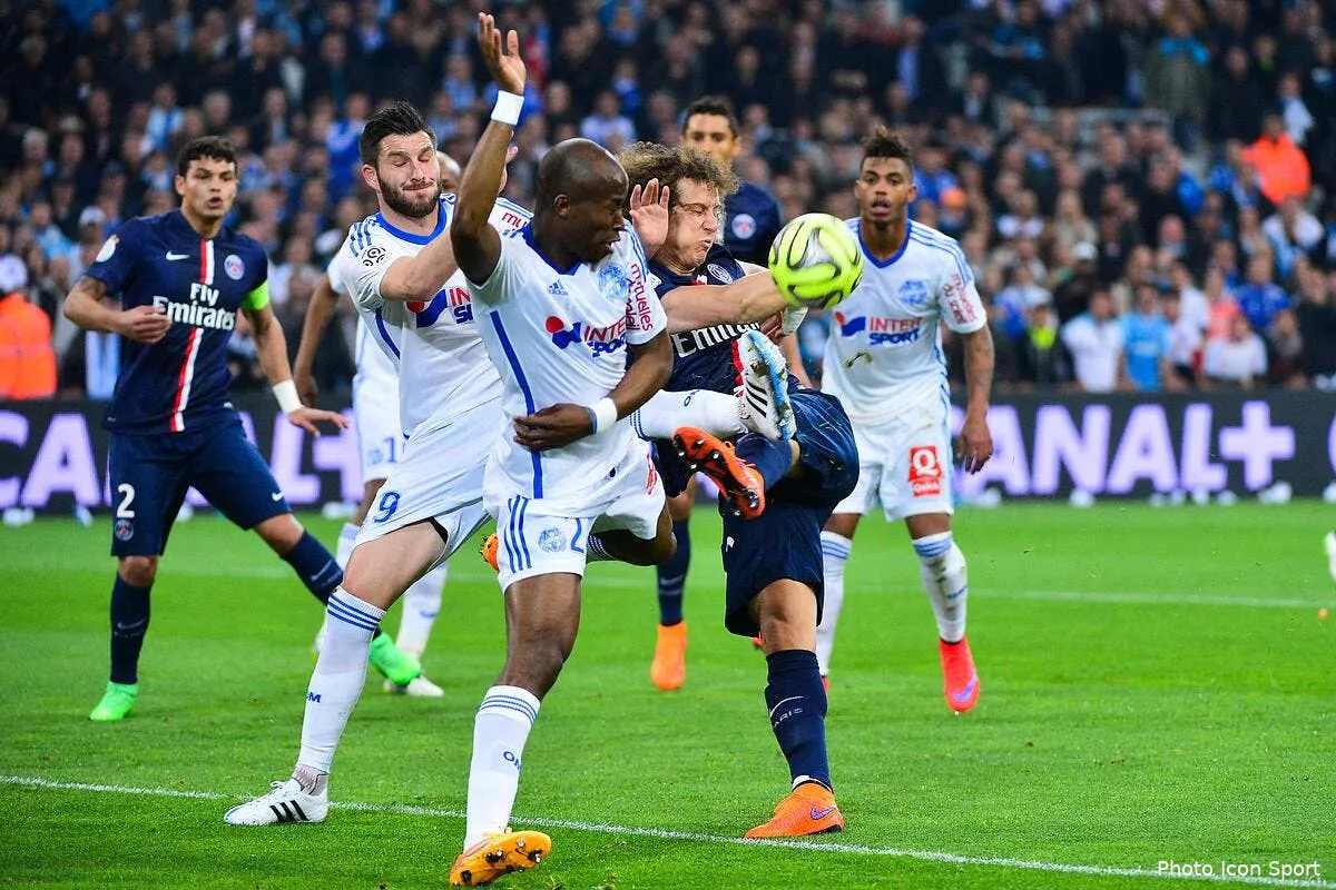 le psg rit jaune en repartant de marseille iconsport win 050415 10 03108271