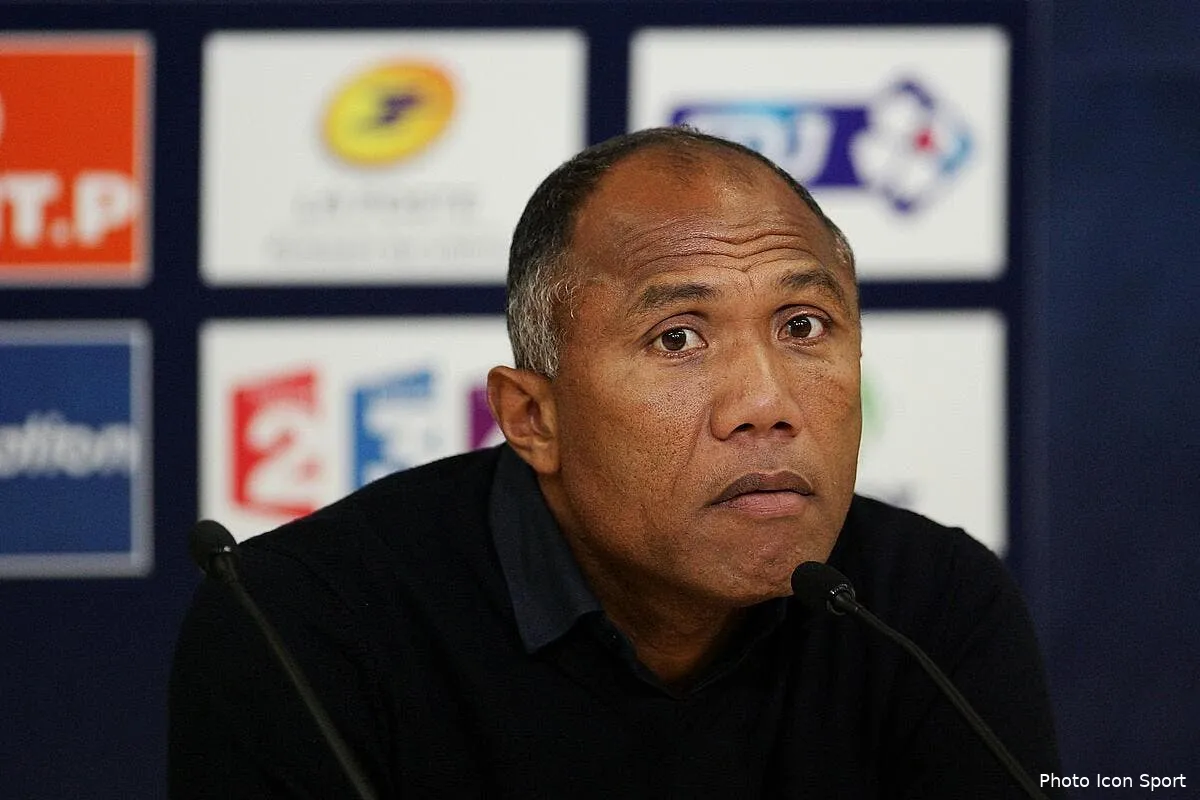 le psg s attend a un om ultra motive iconsport mrv 261011 68 5927766