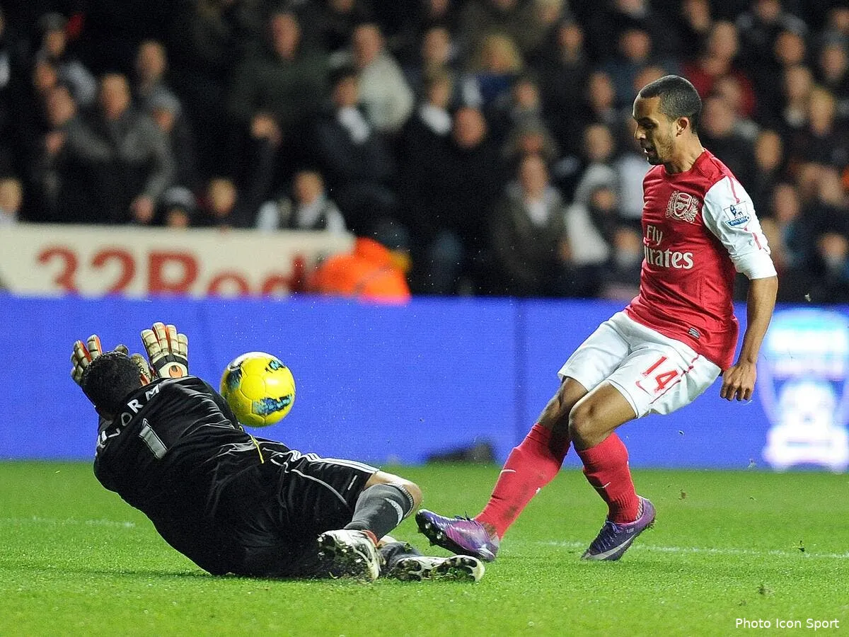 le psg s interesse aussi a theo walcott iconsport cam 150112 74 0130167