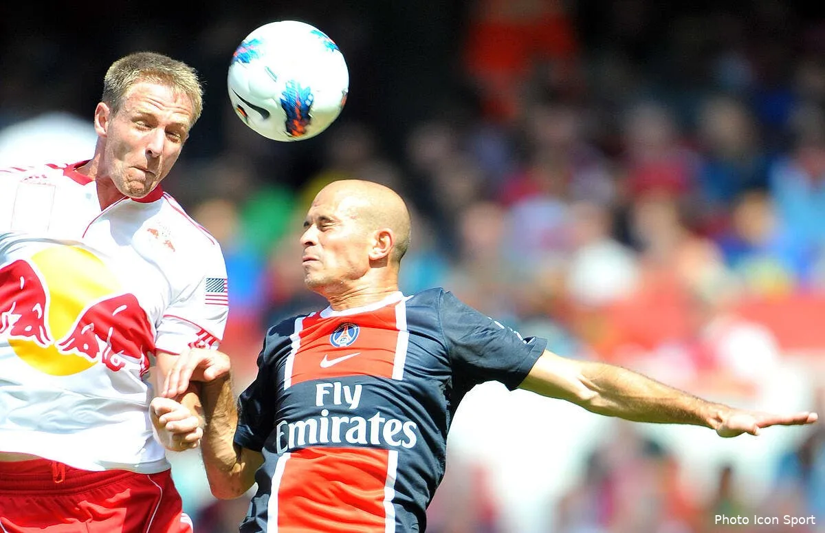 le psg se fait couper les ailes par new york iconsport win 300711 01 0222614