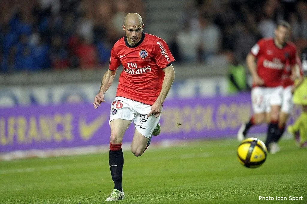 le psg souhaite venir chatouiller l ol 70117 18026