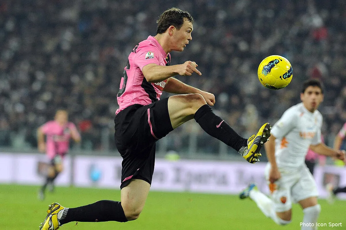 le psg tout proche d un accord avec la juventus pour lichtsteiner iconsport ipp 240112 18 2238817