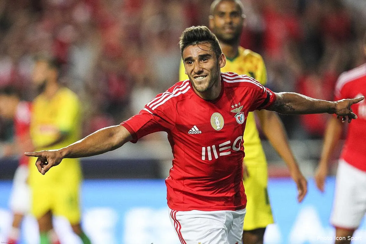 le psg veut remplacer lavezzi par un autre argentin a 60 me salvio103693