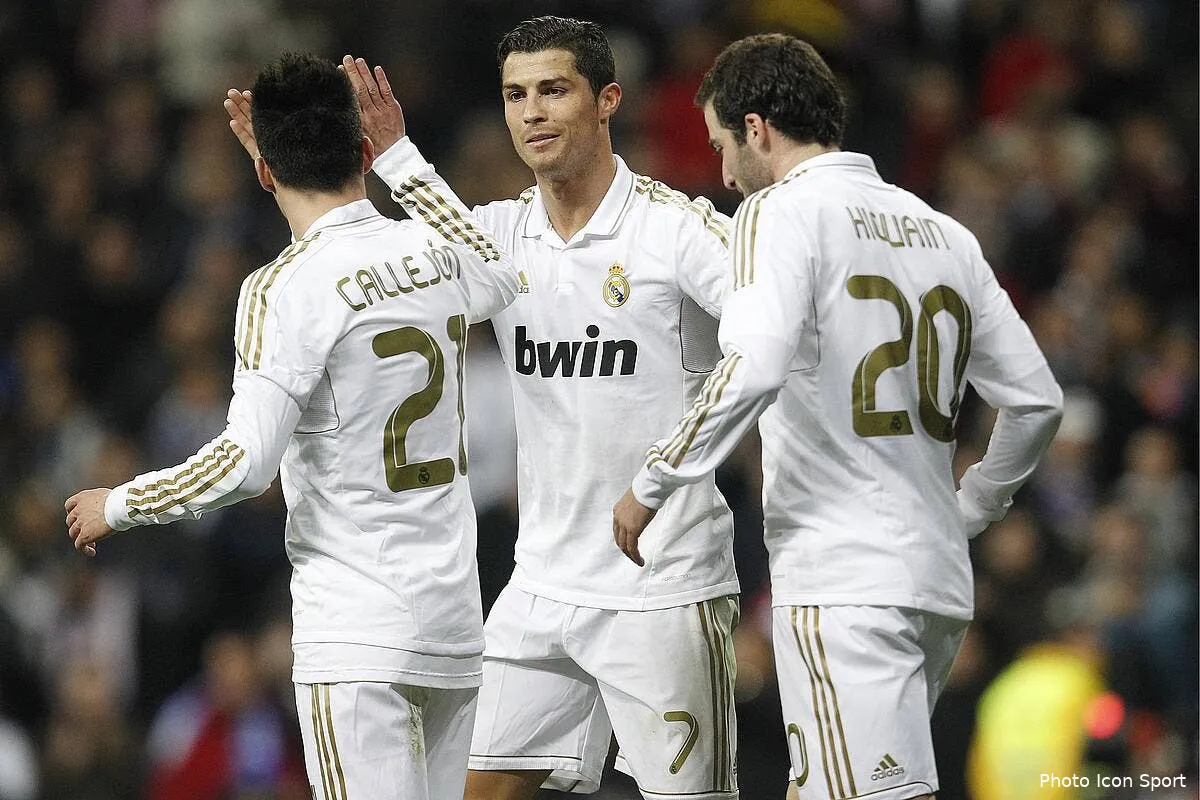 le real et ronaldo font le grand ecart avec le barca iconsport alf 220112 88 0331070