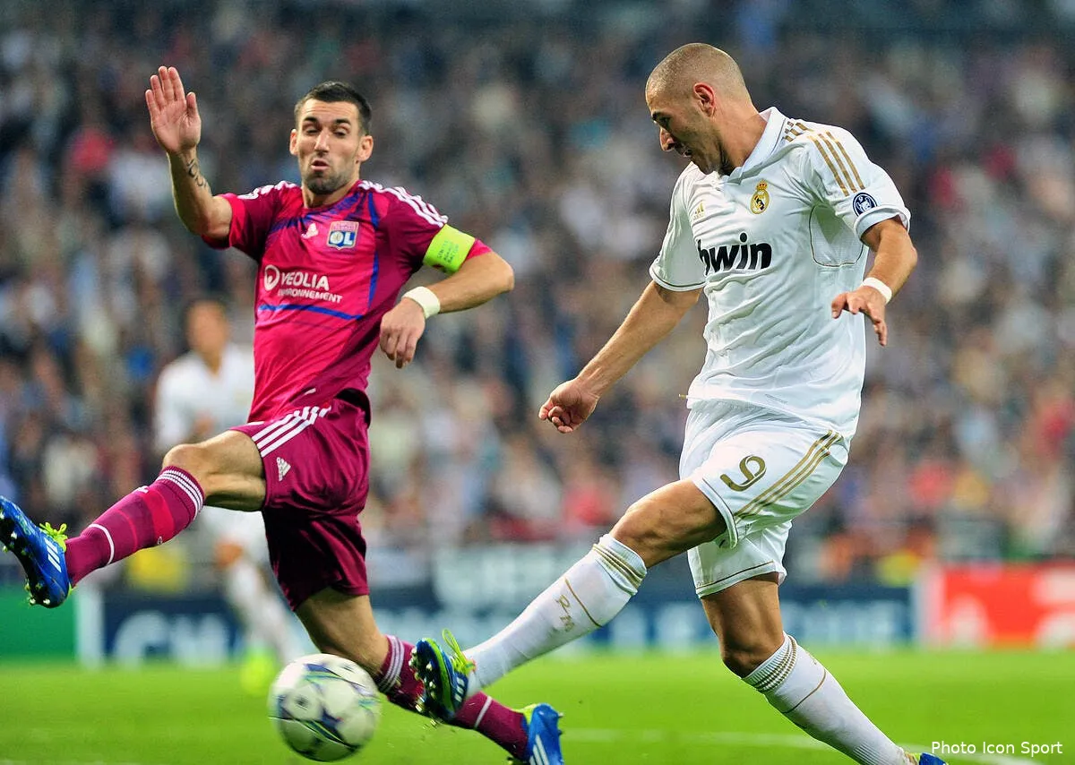 le real maudit a lyon benzema veut regler ca iconsport pho 181011 02 0426739